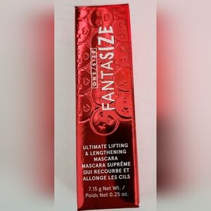 ONE/SIZE Bold Red Mascara